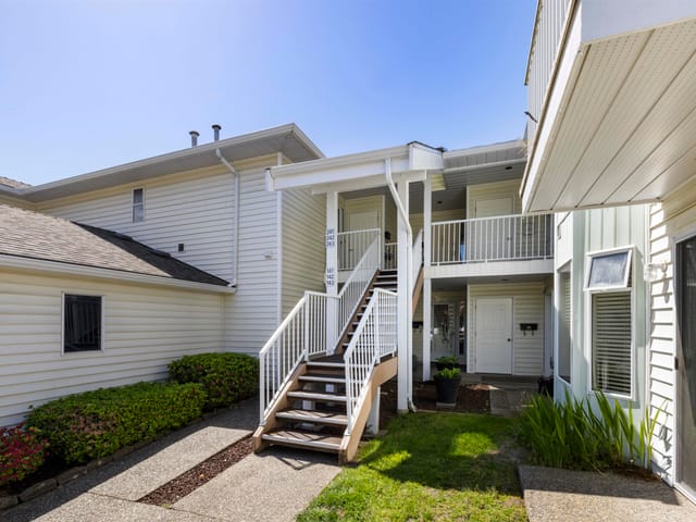 Townhouse for sale in Surrey, Surrey, 241 7156 121 Street, 263025101 | Realtylink.org