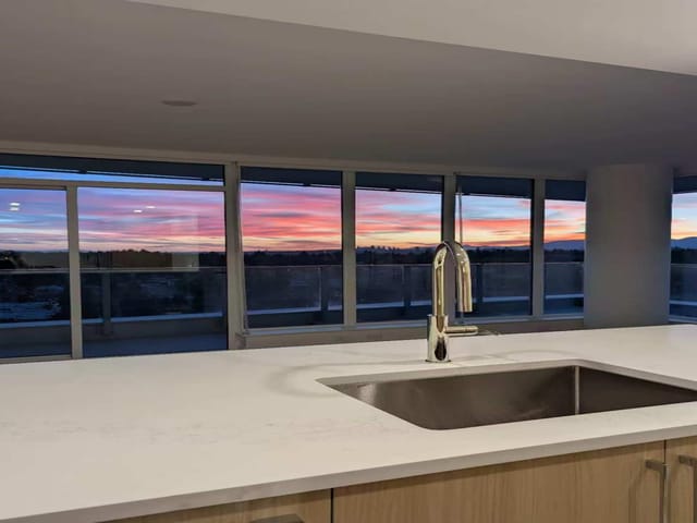 Apartment for sale in Surrey, North Surrey, 1904 9675 King George Boulevard, 263026563 | Realtylink.org