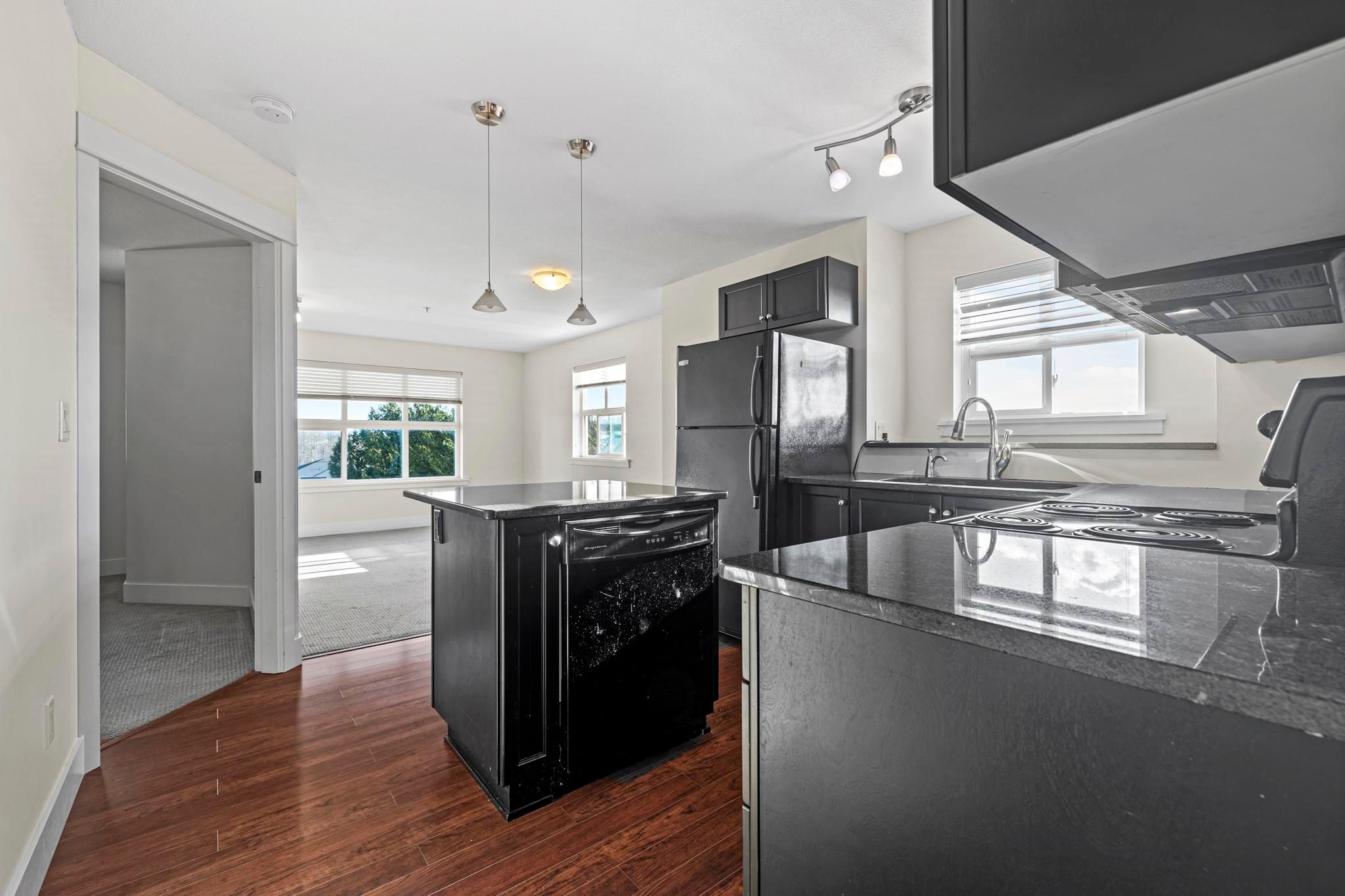 Apartment for sale in Abbotsford, Abbotsford, 319 30525 Cardinal Avenue, 263033568 | Realtylink.org