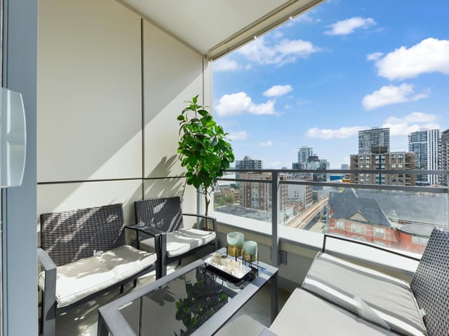 Apartment for sale in New Westminster, New Westminster, 801 618 Carnarvon Street, 263033778 | Realtylink.org