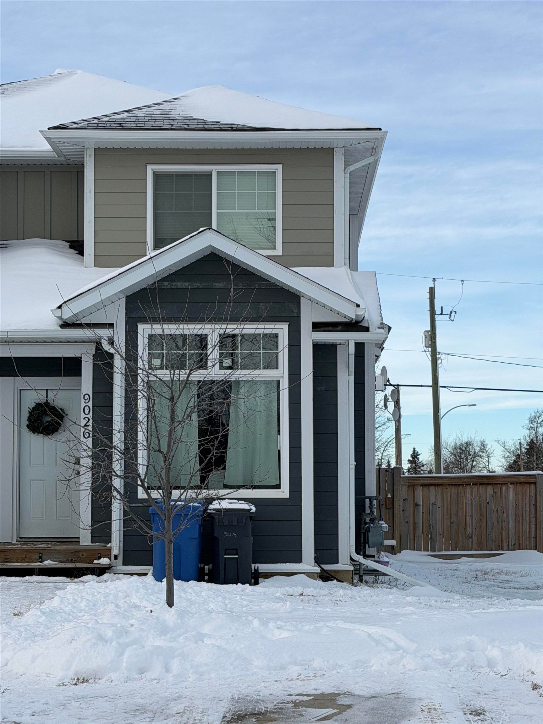 1/2 Duplex for sale in Fort St. John, Fort St. John, 9026 74 Street, 263036091 | Realtylink.org