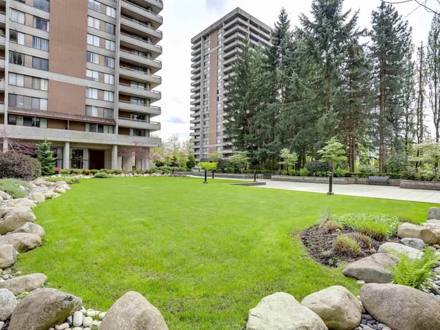 Apartment for sale in Burnaby, Burnaby North, 702 3771 Bartlett Court, 263037997 | Realtylink.org