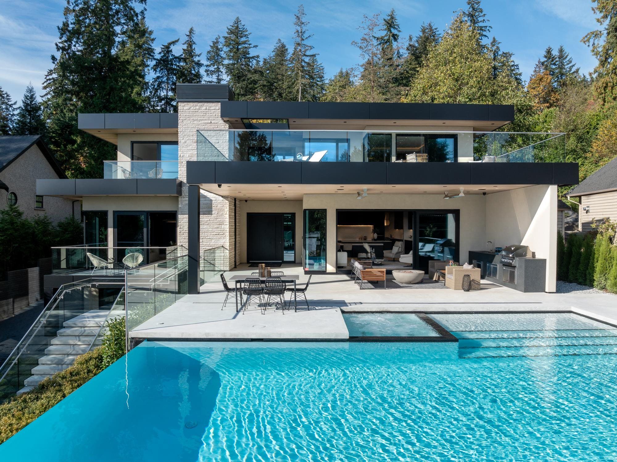 House for sale in West Vancouver, West Vancouver, 449 Hillcrest Street, 263038120 | Realtylink.org