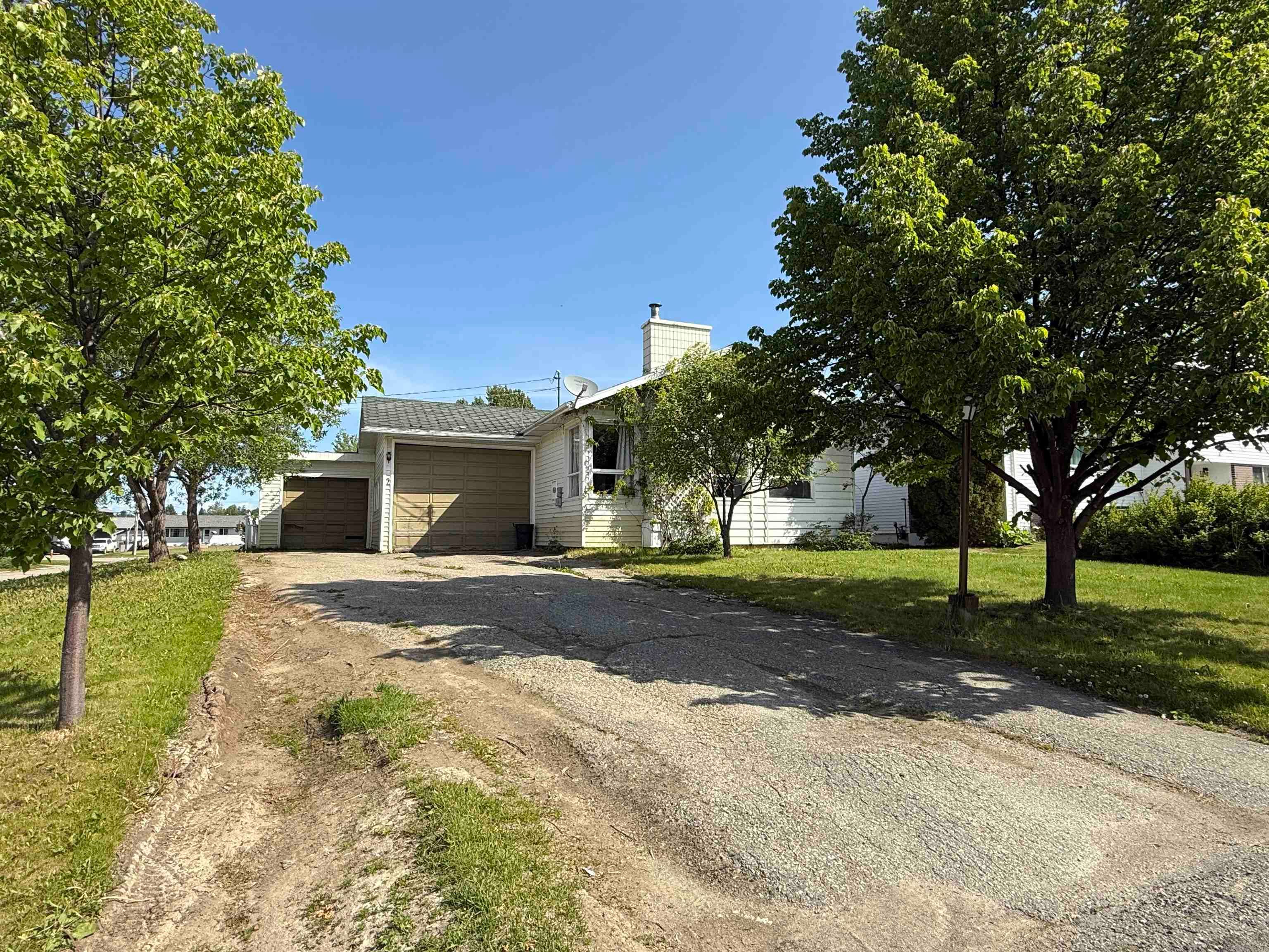 House for sale in Mackenzie, Mackenzie, 2 Portage Crescent, 263039595 | Realtylink.org