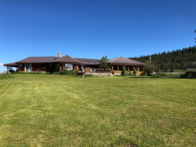 House for sale in Bridge Lake, 100 Mile House, 7806 N North Bonaparte Road, 263040475 | Realtylink.org