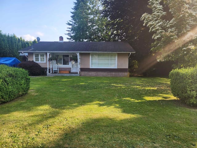 House for sale in Chilliwack, Chilliwack, 45402 Kipp Avenue, 263040860 | Realtylink.org
