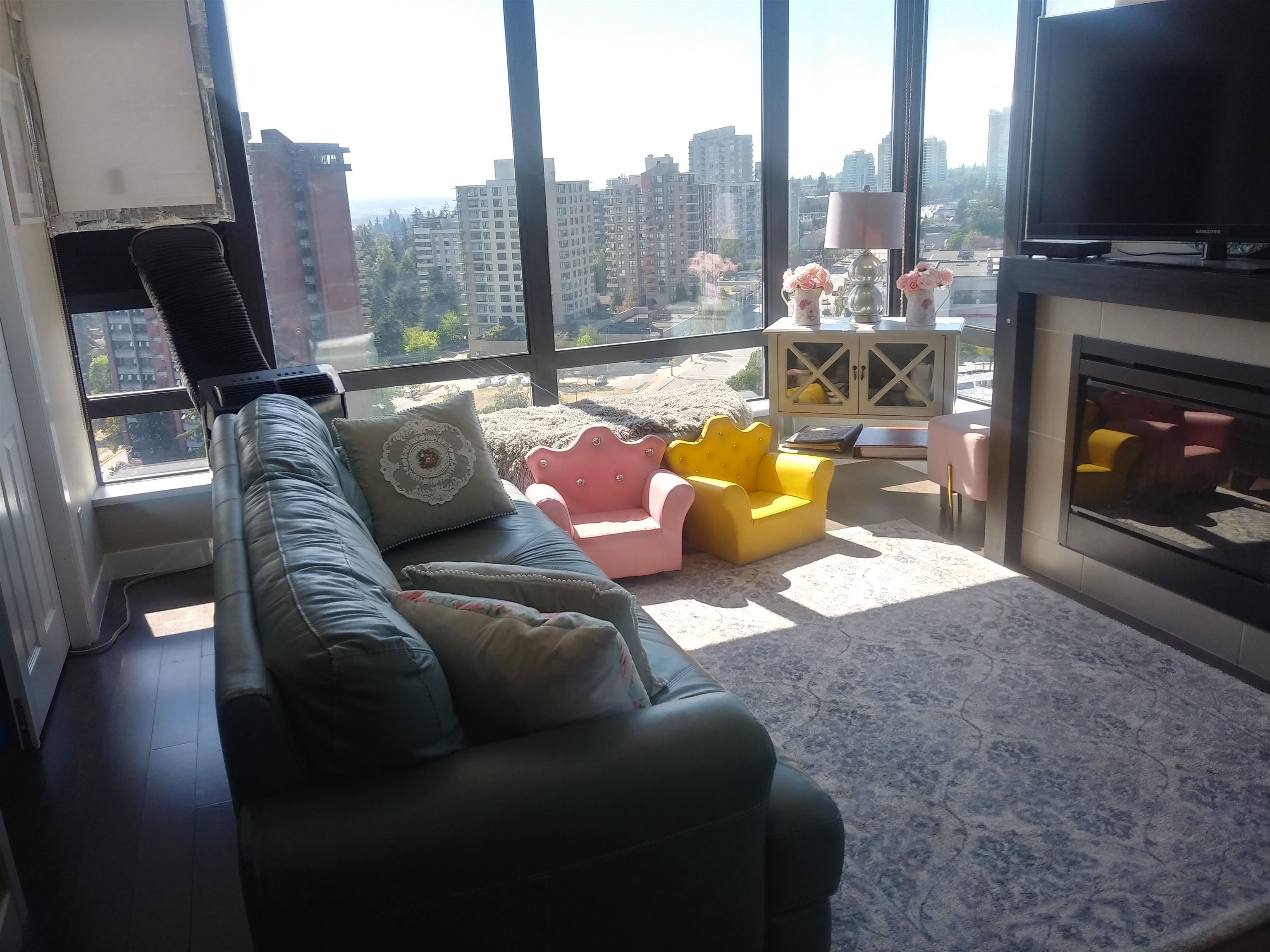 Apartment for sale in Burnaby, Burnaby South, 2207 7328 Arcola Street, 263042424 | Realtylink.org