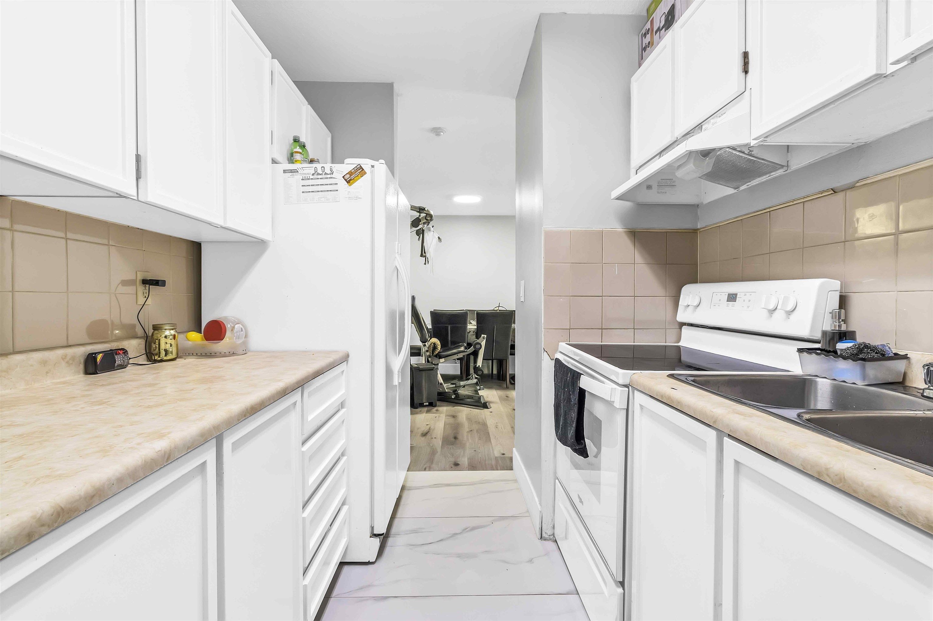 Apartment for sale in Surrey, Surrey, 102 7155 134 Street, 263047479 | Realtylink.org