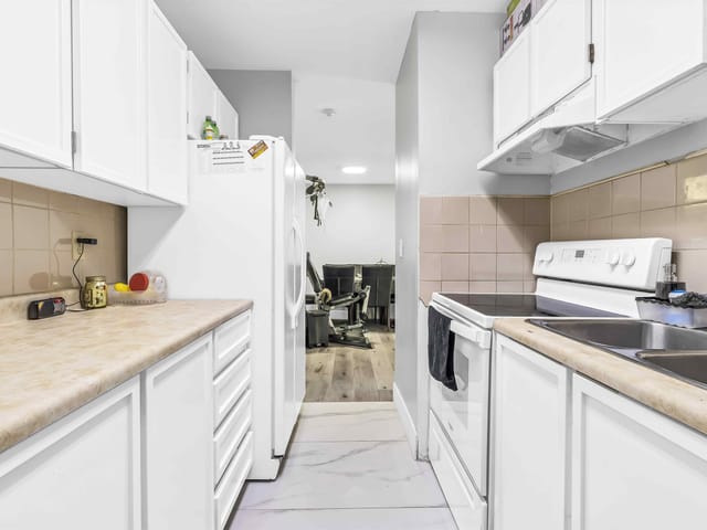 Apartment for sale in Surrey, Surrey, 102 7155 134 Street, 263047479 | Realtylink.org