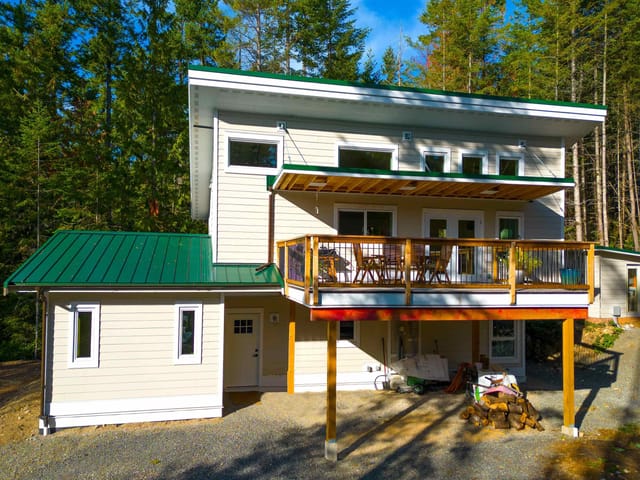 House for sale in Bowen Island, Bowen Island, 1580 Evergreen Lane, 263049083 | Realtylink.org