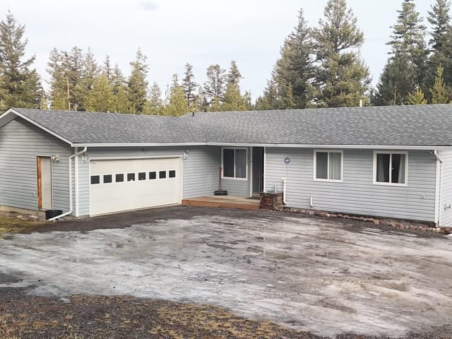 House for sale in 150 Mile House, Williams Lake, 3251 Pigeon Road, 263050124 | Realtylink.org