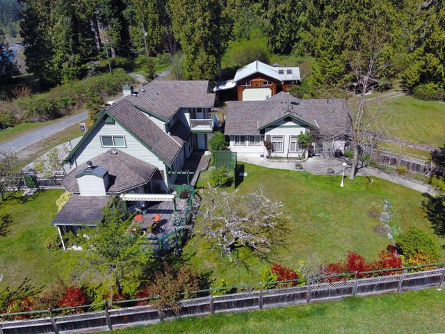 House for sale in Garden Bay, Sunshine Coast, 13282 Keelson Road, 263050422 | Realtylink.org