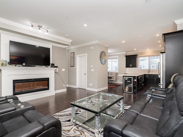 Townhouse for sale in Surrey, Surrey, 4 14285 64 Avenue, 263055168 | Realtylink.org