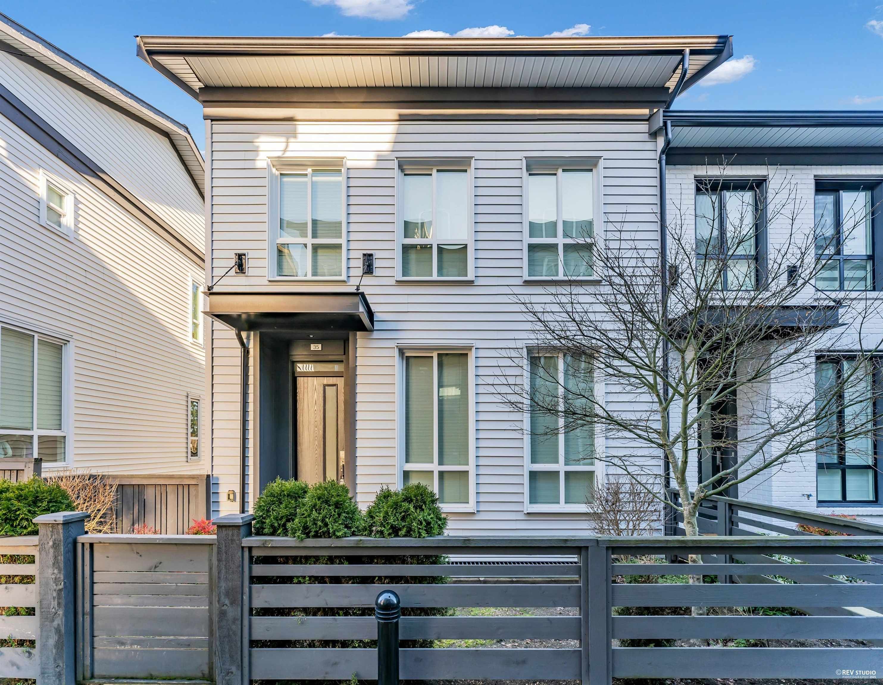 Townhouse for sale in Surrey, South Surrey White Rock, 35 15828 27 Avenue, 263056013 | Realtylink.org