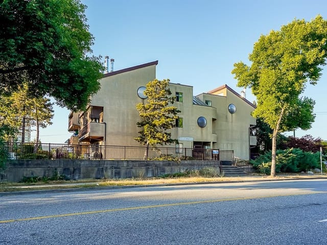 Apartment for sale in Burnaby, Burnaby South, 102 5155 Imperial Street, 263056324 | Realtylink.org