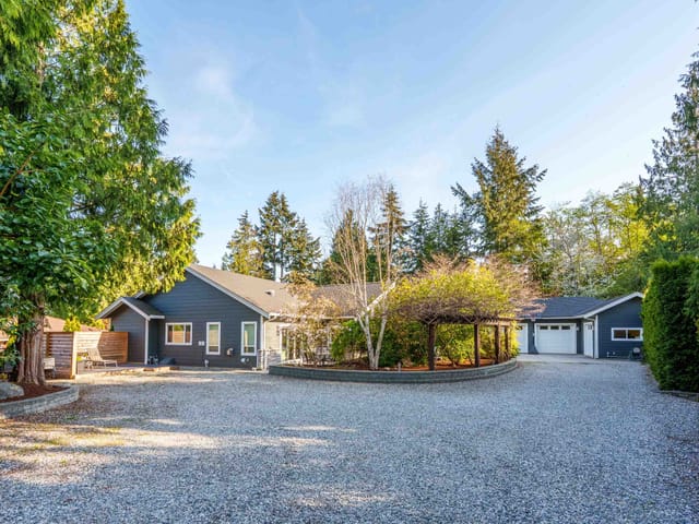 House for sale in Sechelt, Sunshine Coast, 6323 Oracle Road, 263058453 | Realtylink.org