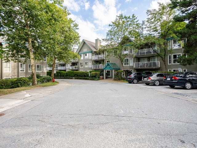 Apartment for sale in Surrey, North Surrey, 303 15140 108 Avenue, 263059828 | Realtylink.org