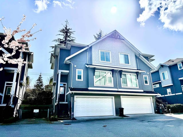 Townhouse for sale in Surrey, South Surrey White Rock, 9 2855 158 Street, 263060656 | Realtylink.org