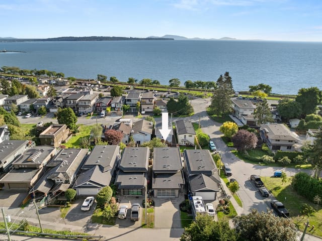 House for sale in White Rock, South Surrey White Rock, 14712 McDonald Avenue, 263062525 | Realtylink.org