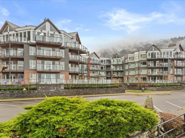 Apartment for sale in Harrison Hot Springs, Harrison Lake, 209 378 Esplanade Avenue, 263062830 | Realtylink.org