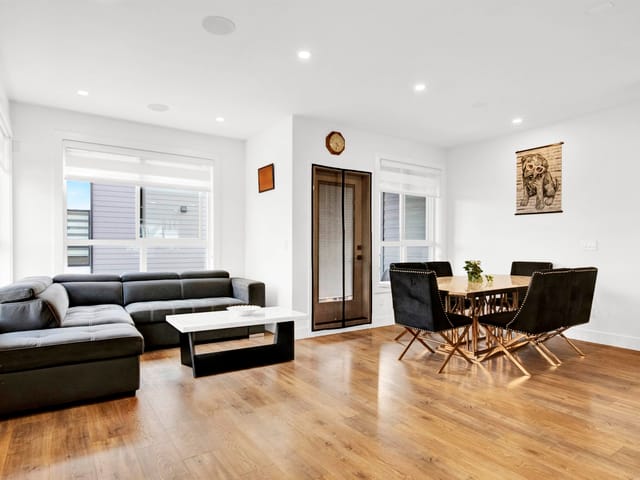 Townhouse for sale in Surrey, Cloverdale, 11 7177 194a Street, 263065015 | Realtylink.org