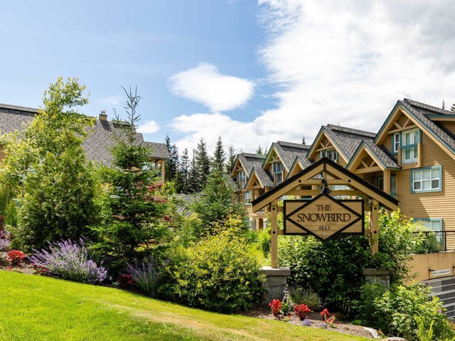 Townhouse for sale in Whistler, Whistler, 208 4865 Painted Cliff Road, 263066042 | Realtylink.org