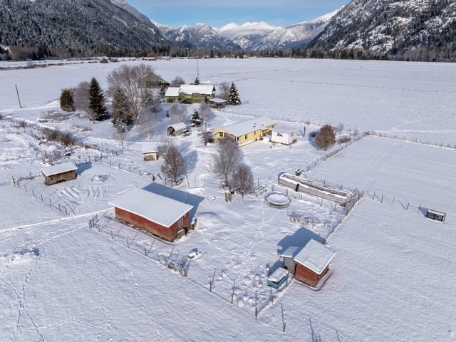 House for sale in Pemberton, Pemberton, 899 Erickson Road, 263067560 | Realtylink.org