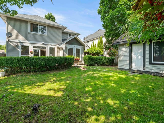 House for sale in Surrey, Surrey, 14262 71 Avenue, 263067936 | Realtylink.org