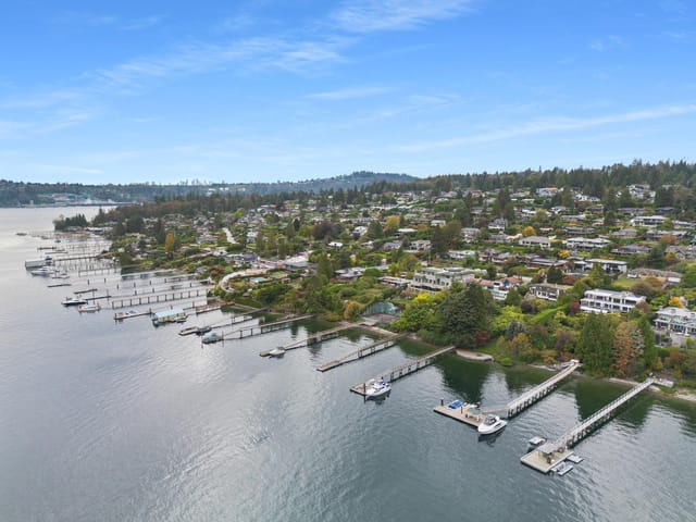 House for sale in North Vancouver, North Vancouver, 828 Beachview Drive, 263068562 | Realtylink.org
