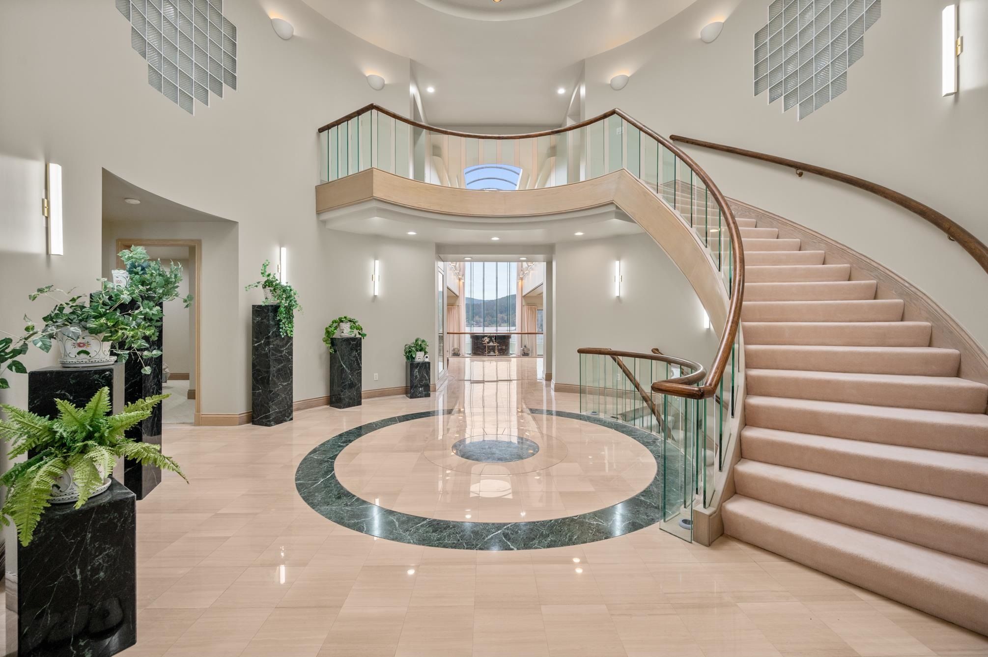 House for sale in North Vancouver, North Vancouver, 828 Beachview Drive, 263068562 | Realtylink.org