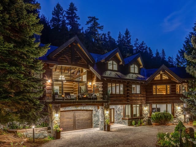 House for sale in Whistler, Whistler, 3354 Peak Drive, 263068613 | Realtylink.org