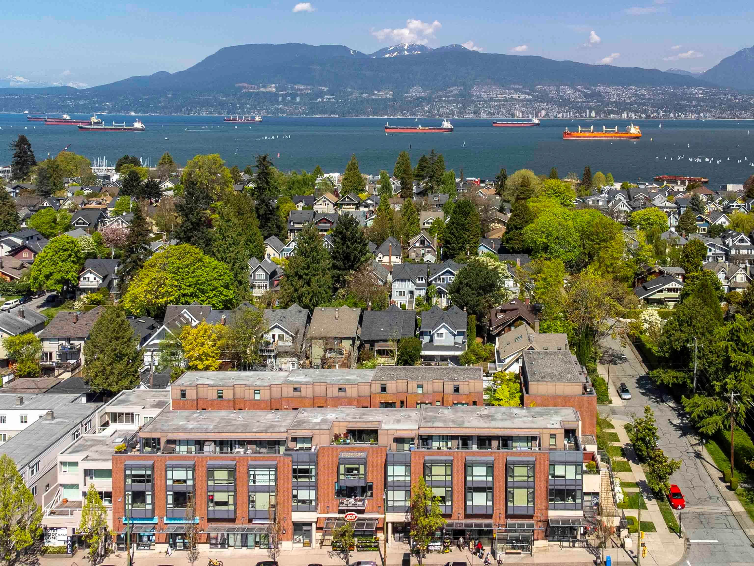 Townhouse for sale in Vancouver, Vancouver West, 215 1961 Collingwood Street, 263068792 | Realtylink.org