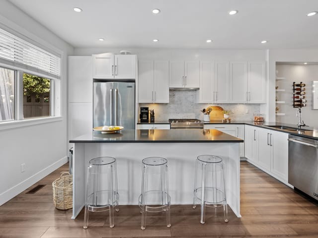 House for sale in Surrey, South Surrey White Rock, 16447 24 Avenue, 263069479 | Realtylink.org