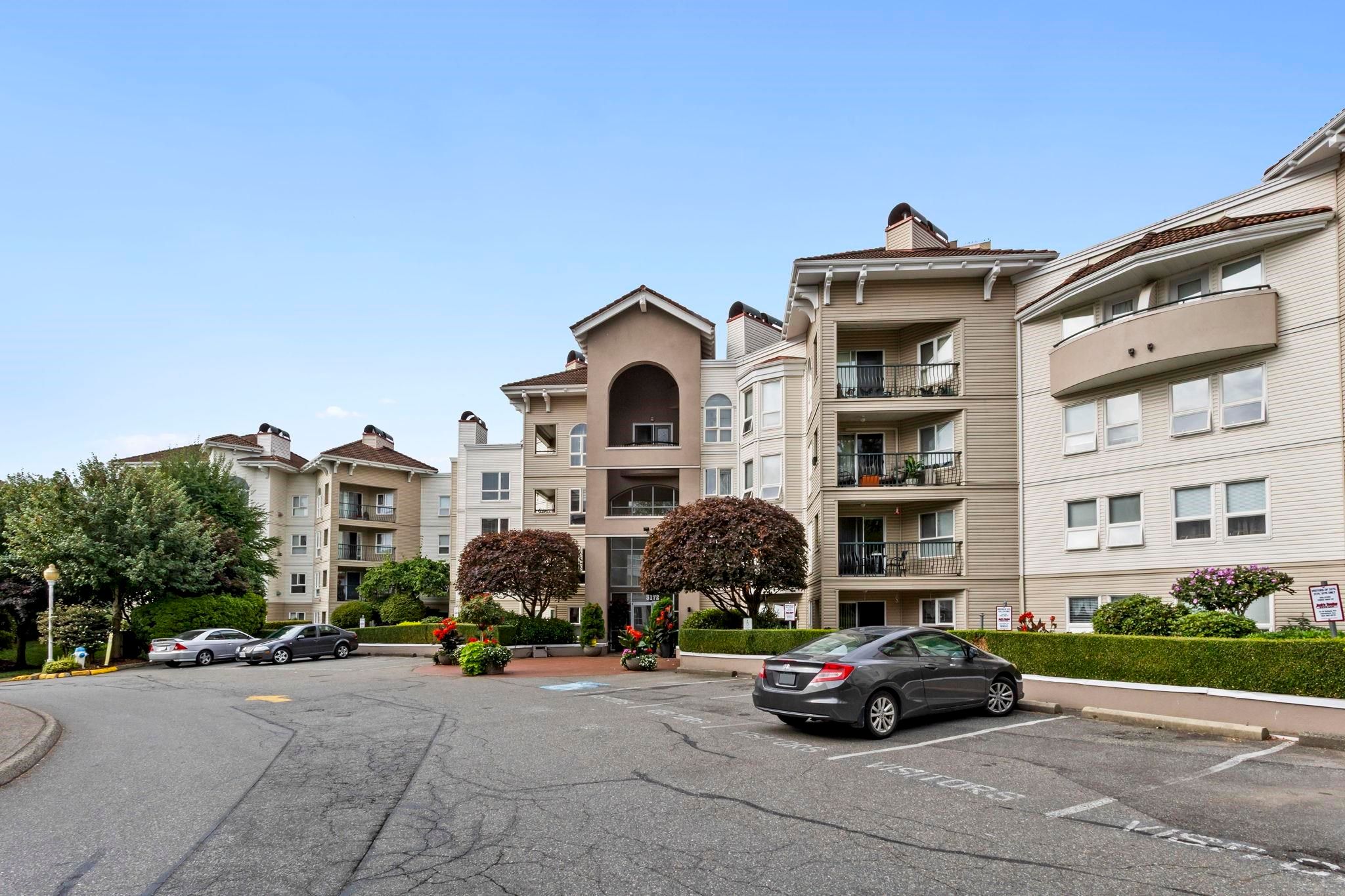 Apartment for sale in Abbotsford, Abbotsford, 313 3172 Gladwin Road, 263070115 | Realtylink.org