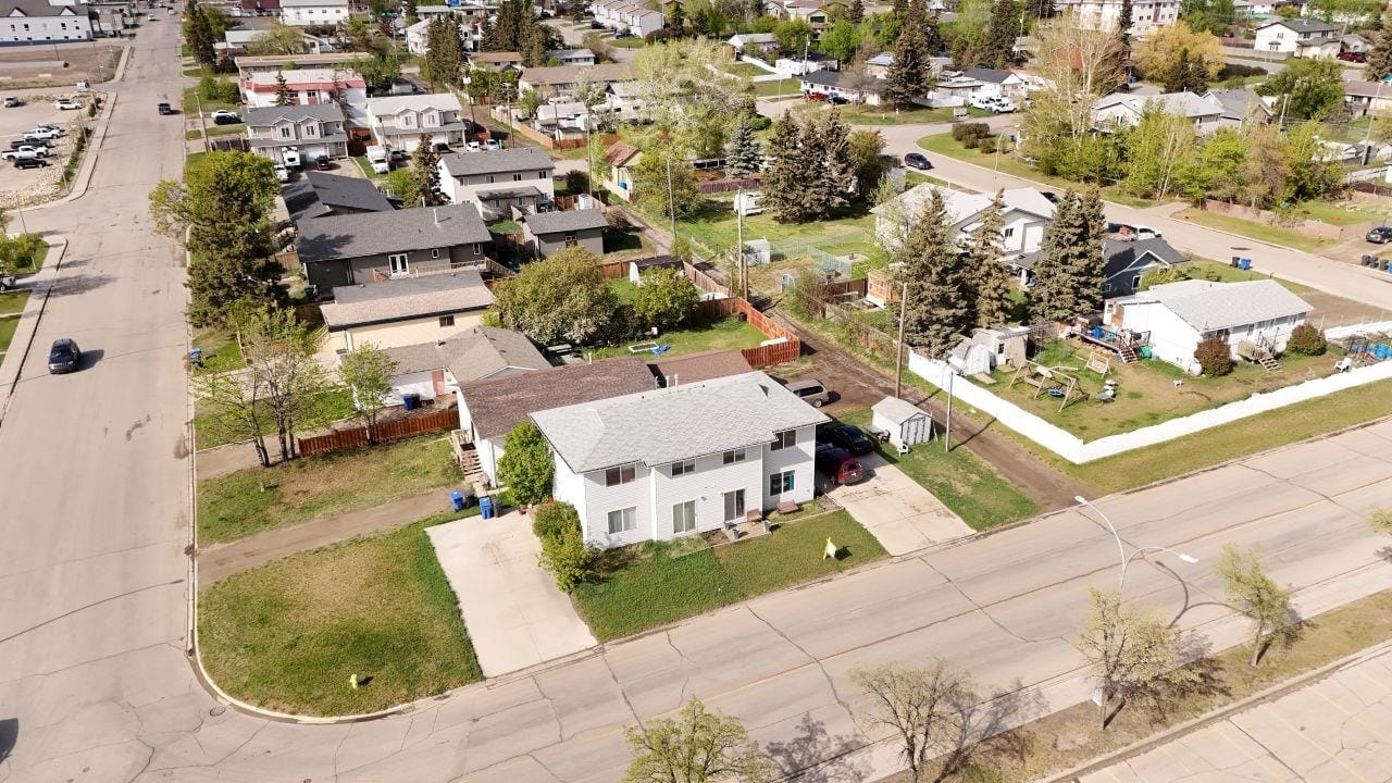 Duplex for sale in Fort St. John, Fort St. John, 9708 96 Avenue, 263070756 | Realtylink.org