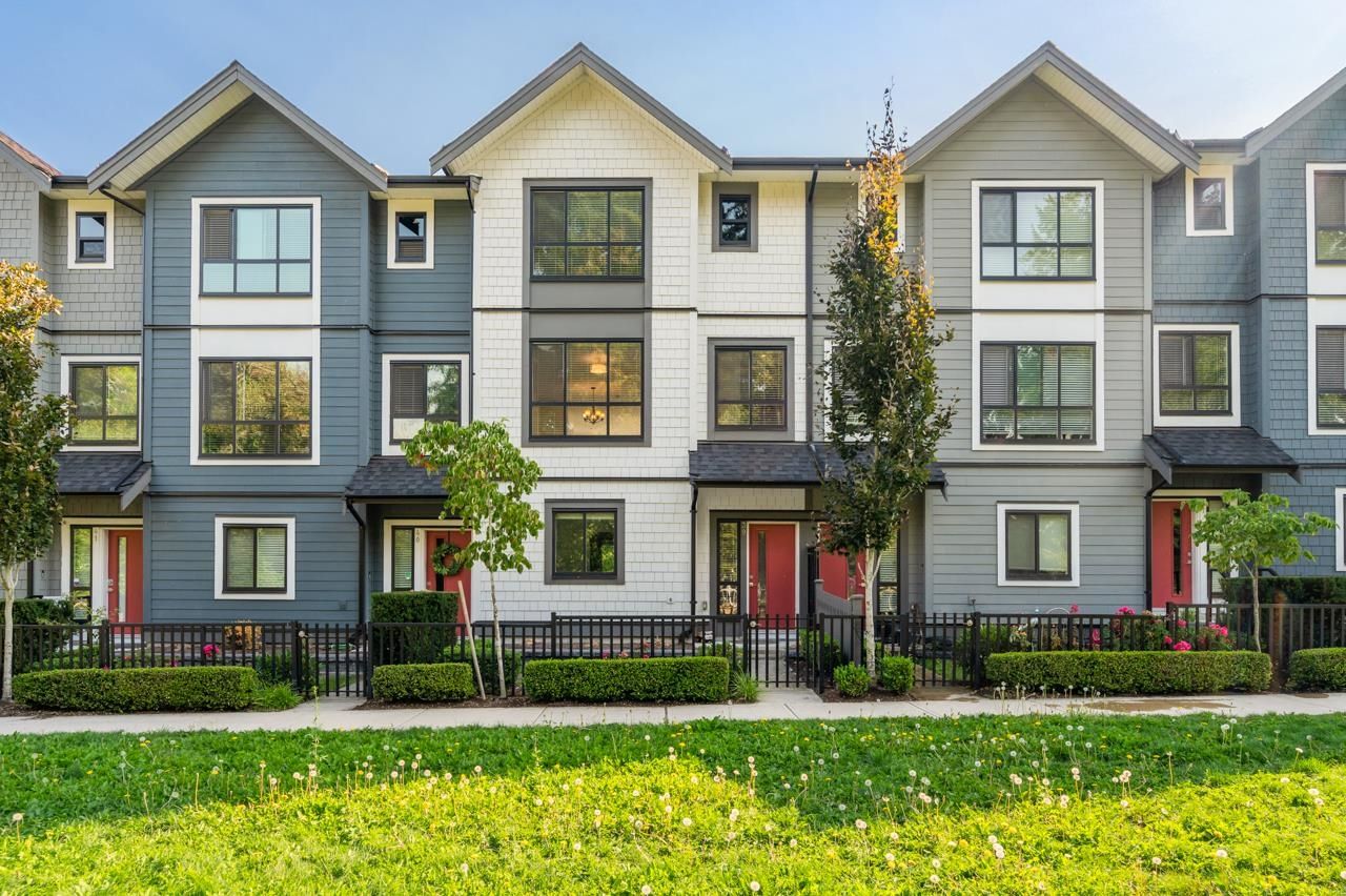 Townhouse for sale in Surrey, South Surrey White Rock, 39 16760 25 Avenue, 263071280 | Realtylink.org