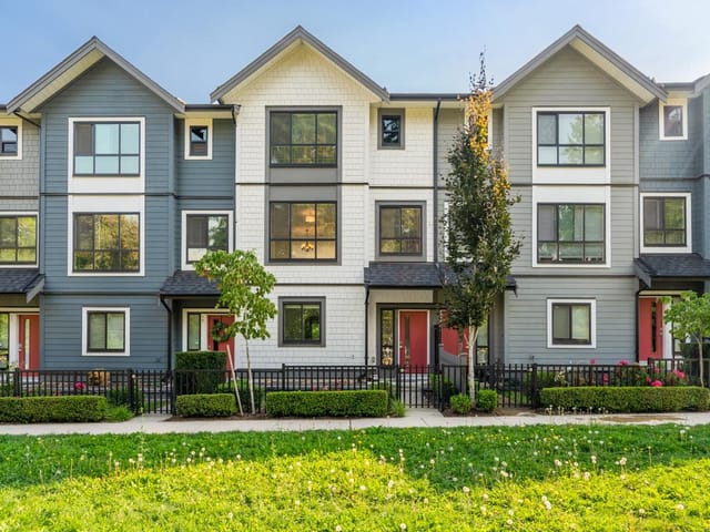 Townhouse for sale in Surrey, South Surrey White Rock, 39 16760 25 Avenue, 263071280 | Realtylink.org