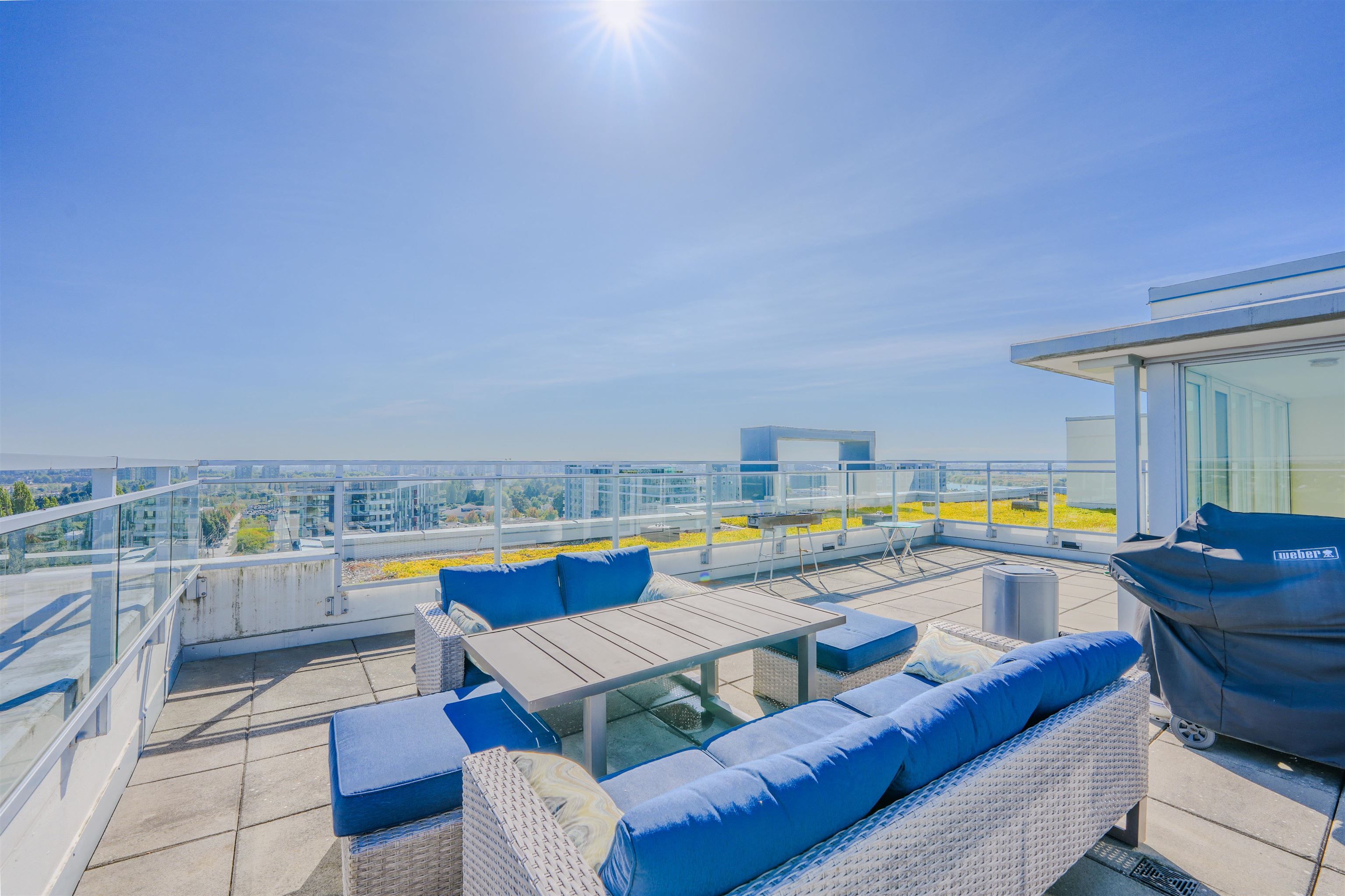 Apartment for sale in Richmond, Richmond, PH 1705 8677 Capstan Way, 263071649 | Realtylink.org