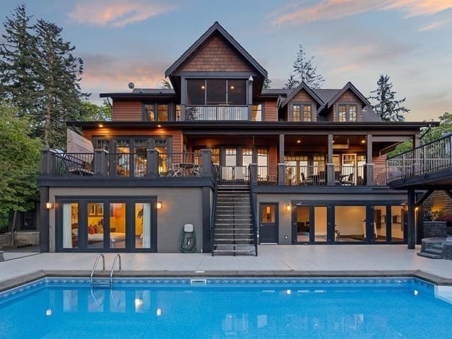 House for sale in Surrey, South Surrey White Rock, 2737 Crescent Drive, 263072222 | Realtylink.org