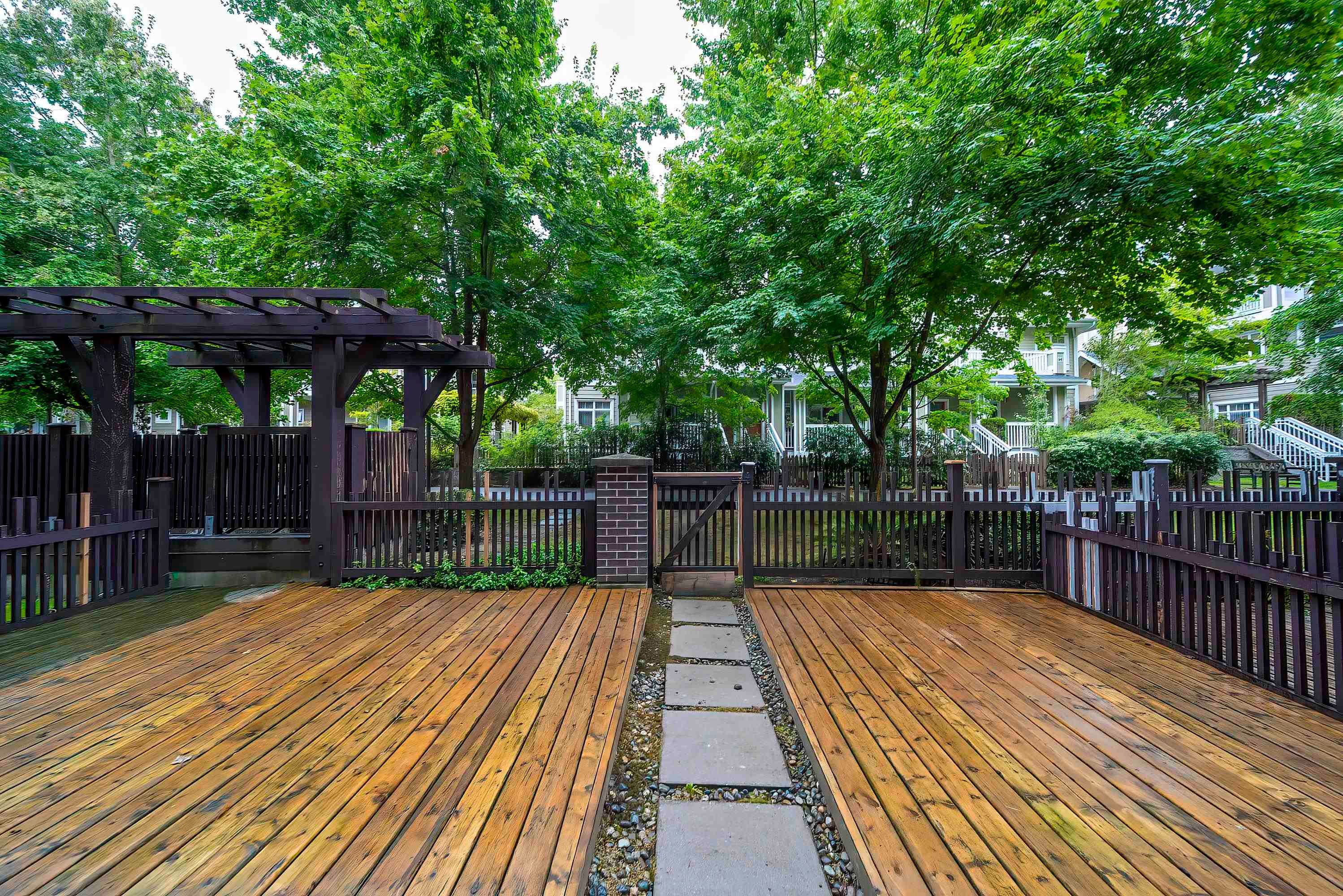 Apartment for sale in Burnaby, Burnaby South, 106 5665 Irmin Street, 263072320 | Realtylink.org