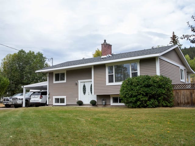 House for sale in 100 Mile House, 100 Mile House, 5665 Horse Lake Road, 263072783 | Realtylink.org