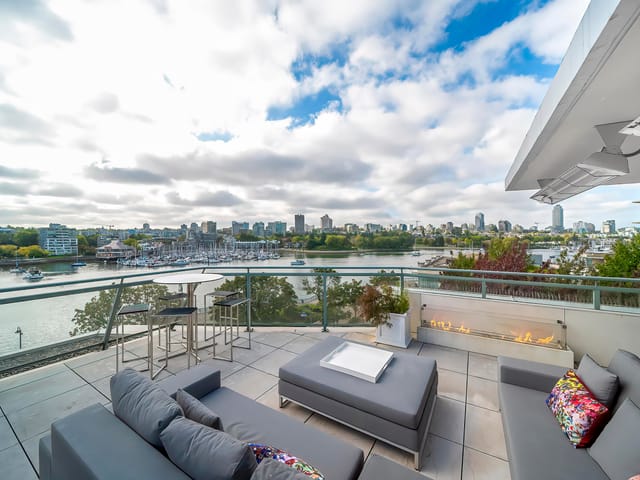 Apartment for sale in Vancouver, Vancouver West, 606 1288 Marinaside Crescent, 263073186 | Realtylink.org
