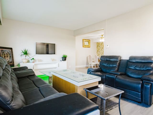 Townhouse for sale in Delta, N. Delta, 202 11901 89a Avenue, 263074595 | Realtylink.org