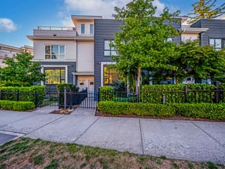 Townhouse for sale in Surrey, South Surrey White Rock, 216 2277 Oak Meadows Drive, 263074997 | Realtylink.org