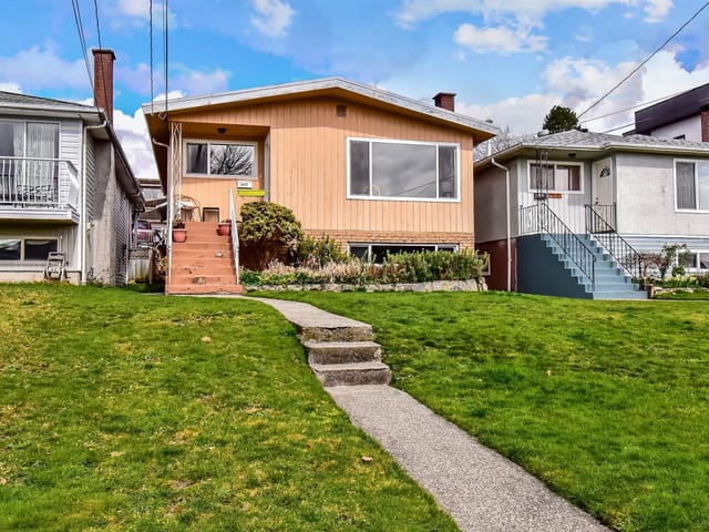 House for sale in Burnaby, Burnaby South, 5477 Portland Street, 263075012 | Realtylink.org