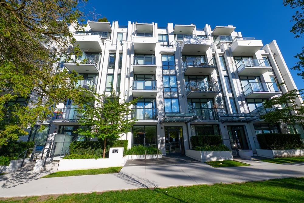 Apartment for sale in Vancouver, Vancouver West, 212 4240 Cambie Street, 263075038 | Realtylink.org