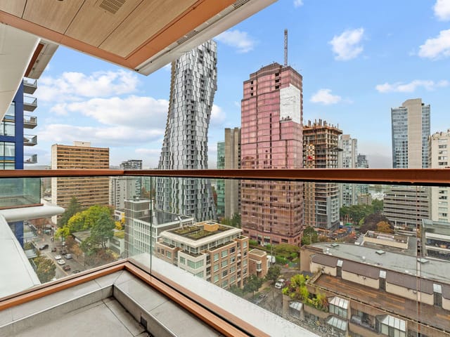 Apartment for sale in Vancouver, Vancouver West, 1304 1482 Robson Street, 263075833 | Realtylink.org