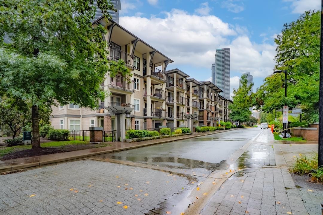 Apartment for sale in Burnaby, Burnaby North, 315 4788 Brentwood Drive, 263076662 | Realtylink.org