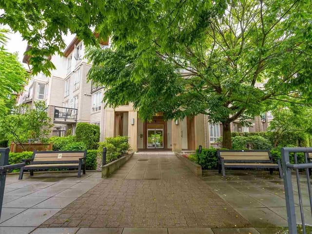 Apartment for sale in Surrey, South Surrey White Rock, 319 15988 26 Avenue, 263077153 | Realtylink.org