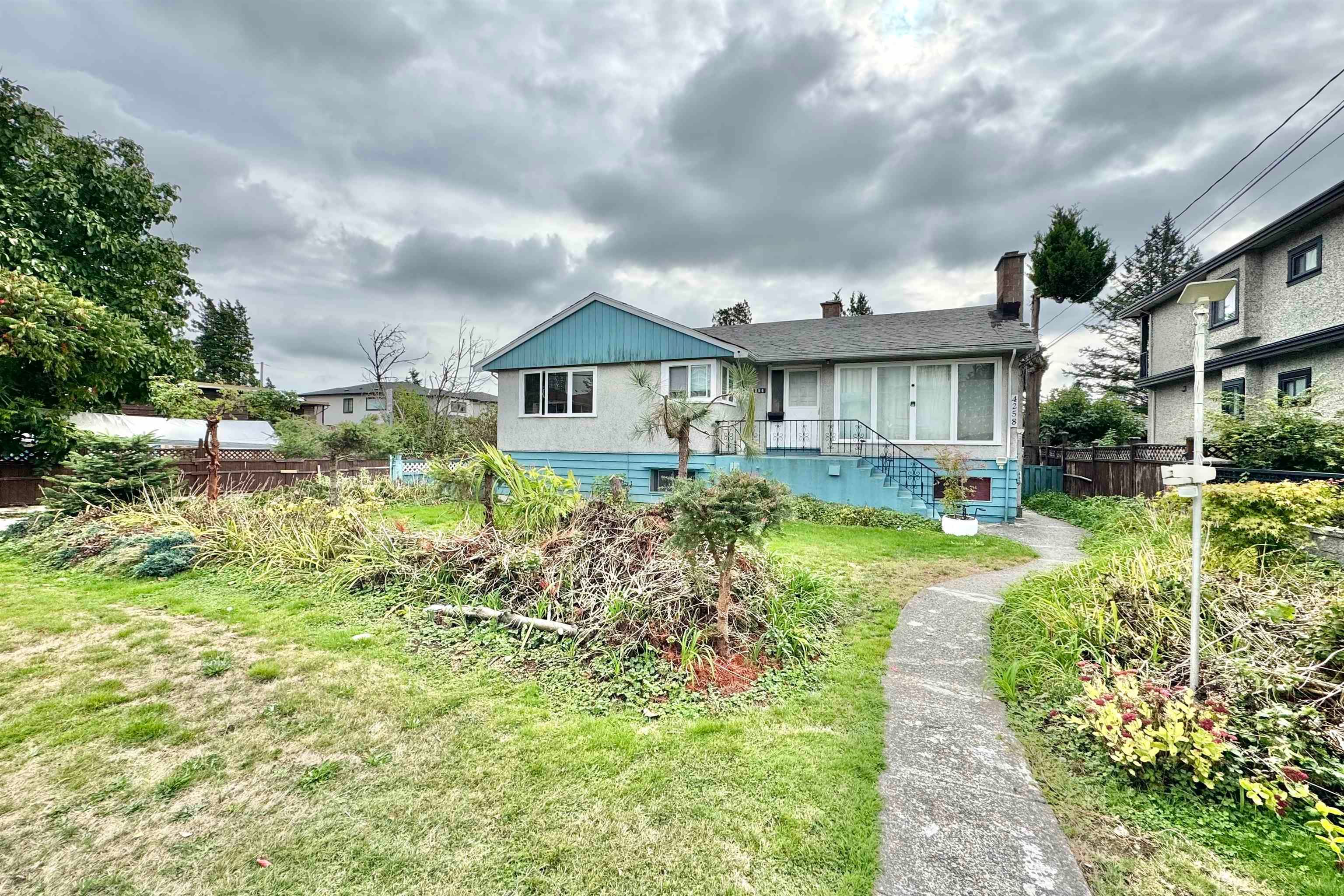 House for sale in Burnaby, Burnaby South, 4258 Hurst Street, 263077765 | Realtylink.org